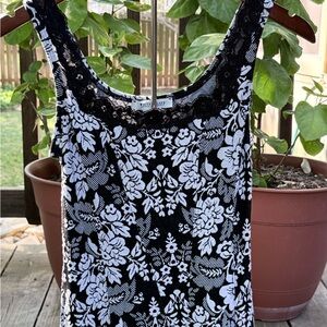 White House Black Market Black & White Floral Lace-Trim Camisole